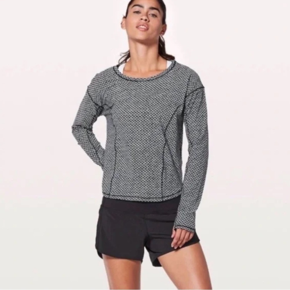 Lululemon On Pace long sleeve UV blocking black and white multi W3BLBS size 6?